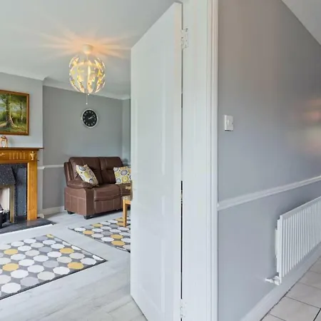 Spacious Modern In Green Space Near Feriehus Dublin