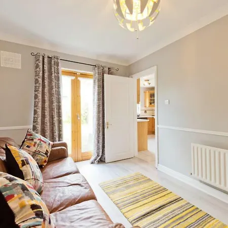 Spacious Modern In Green Space Near Feriehus Dublin